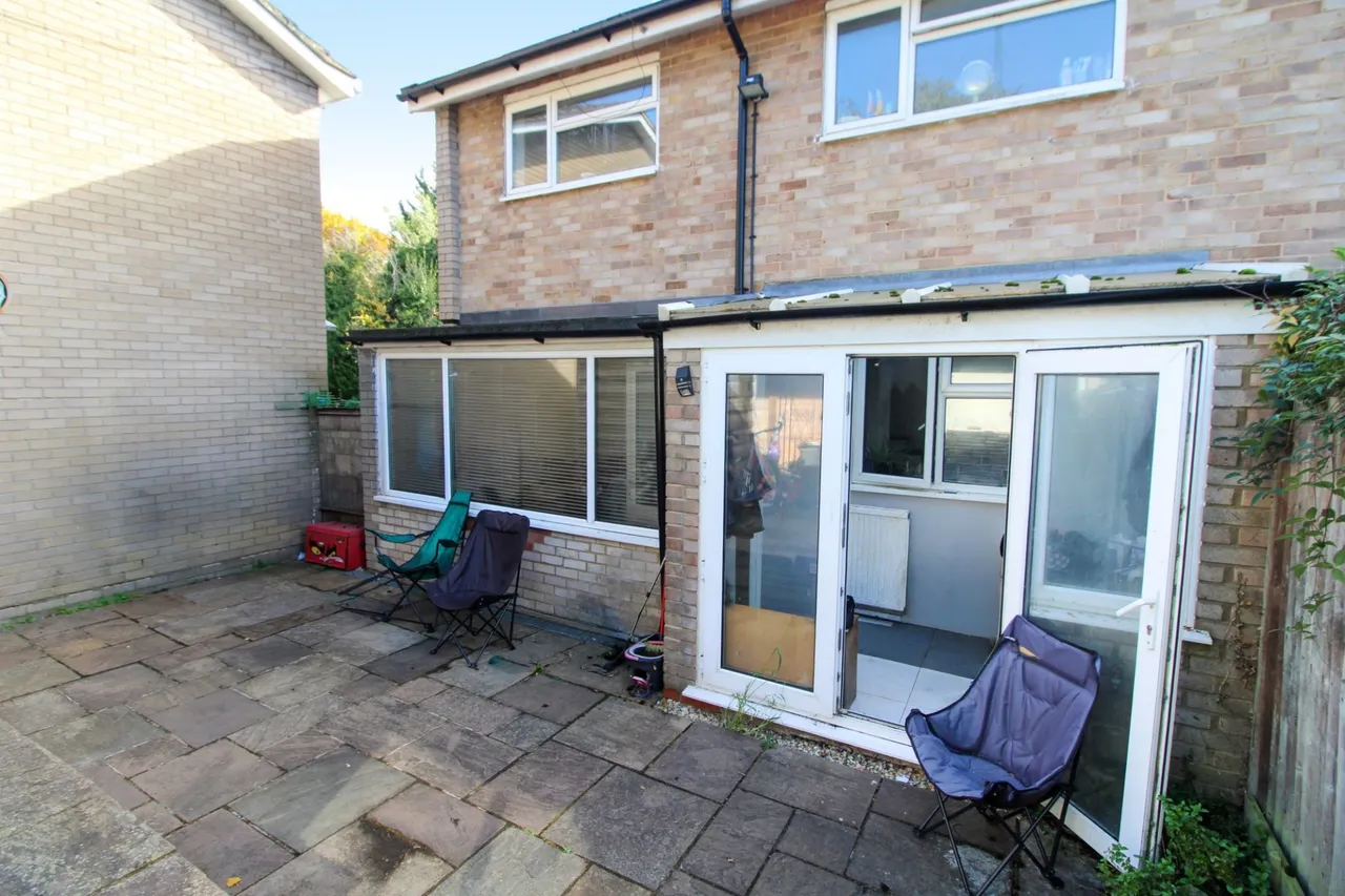 Firs Close, Hazlemere, HP15, photo 12