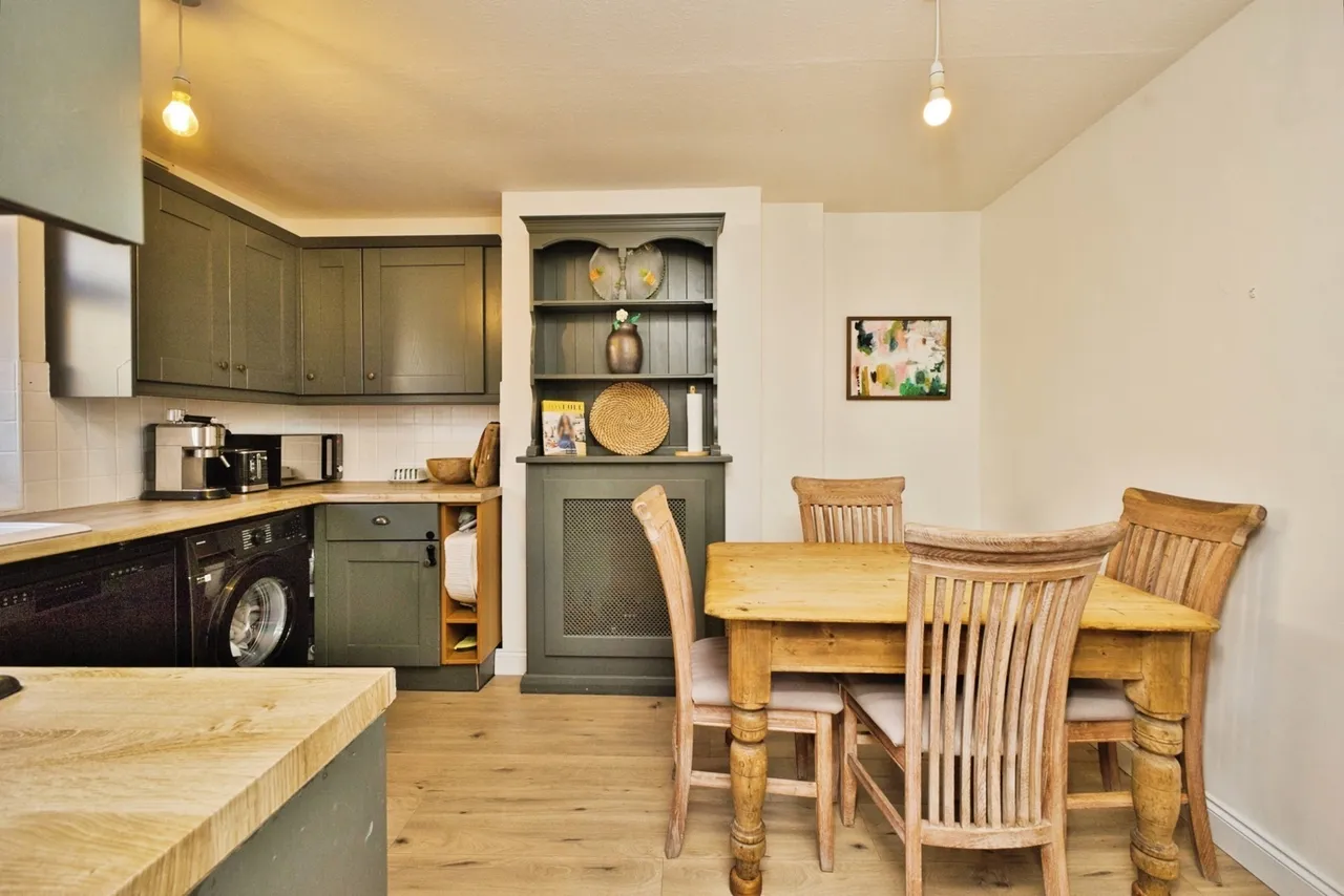 High Street, Stoke-Sub-Hamdon, TA14, photo 20