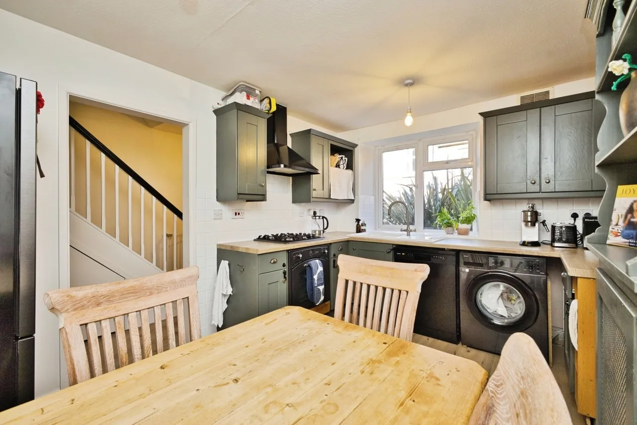 High Street, Stoke-Sub-Hamdon, TA14, photo 21