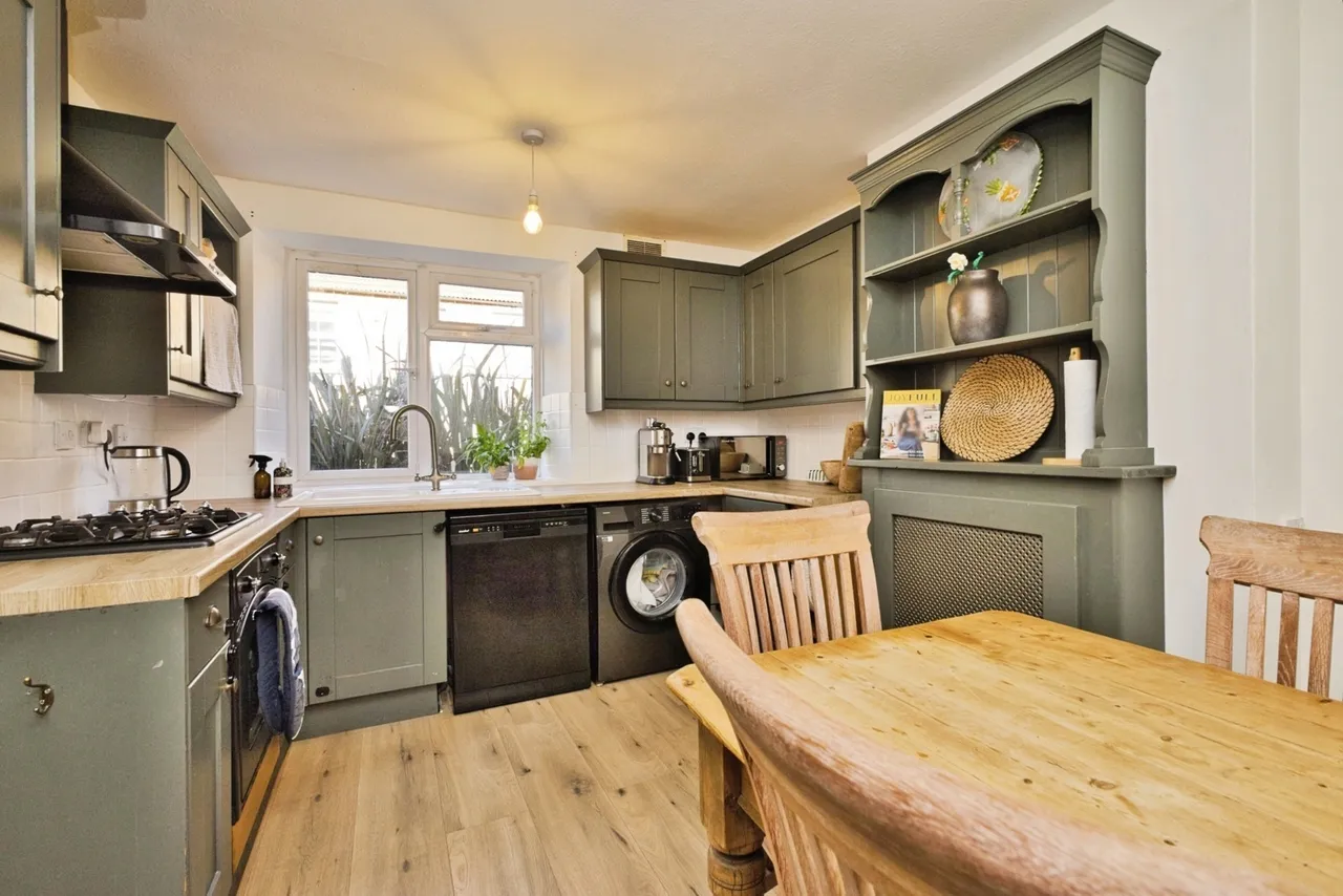 High Street, Stoke-Sub-Hamdon, TA14, photo 19