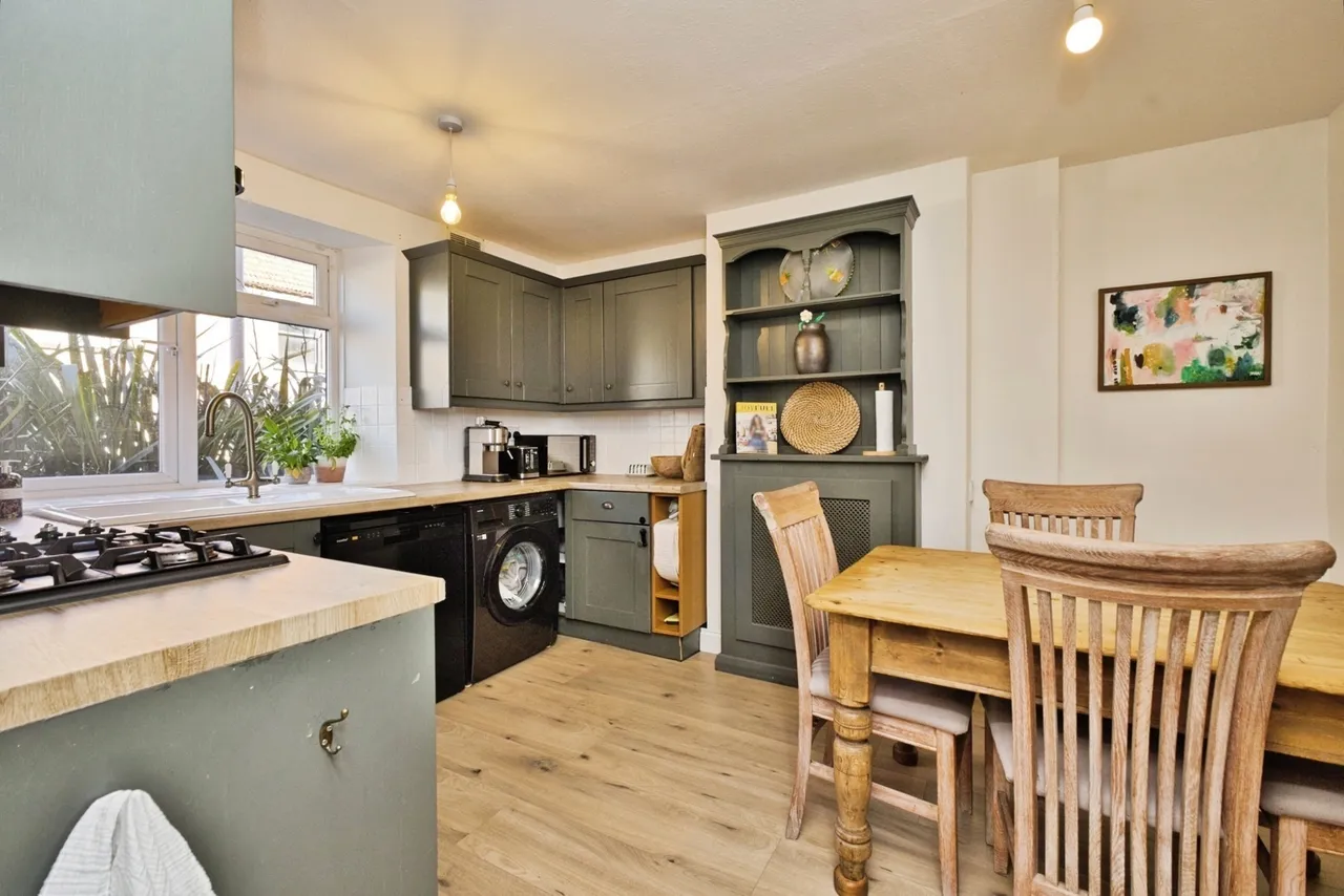High Street, Stoke-Sub-Hamdon, TA14, photo 2