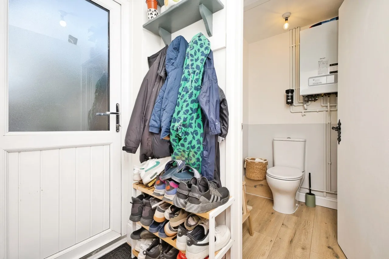 High Street, Stoke-Sub-Hamdon, TA14, photo 16