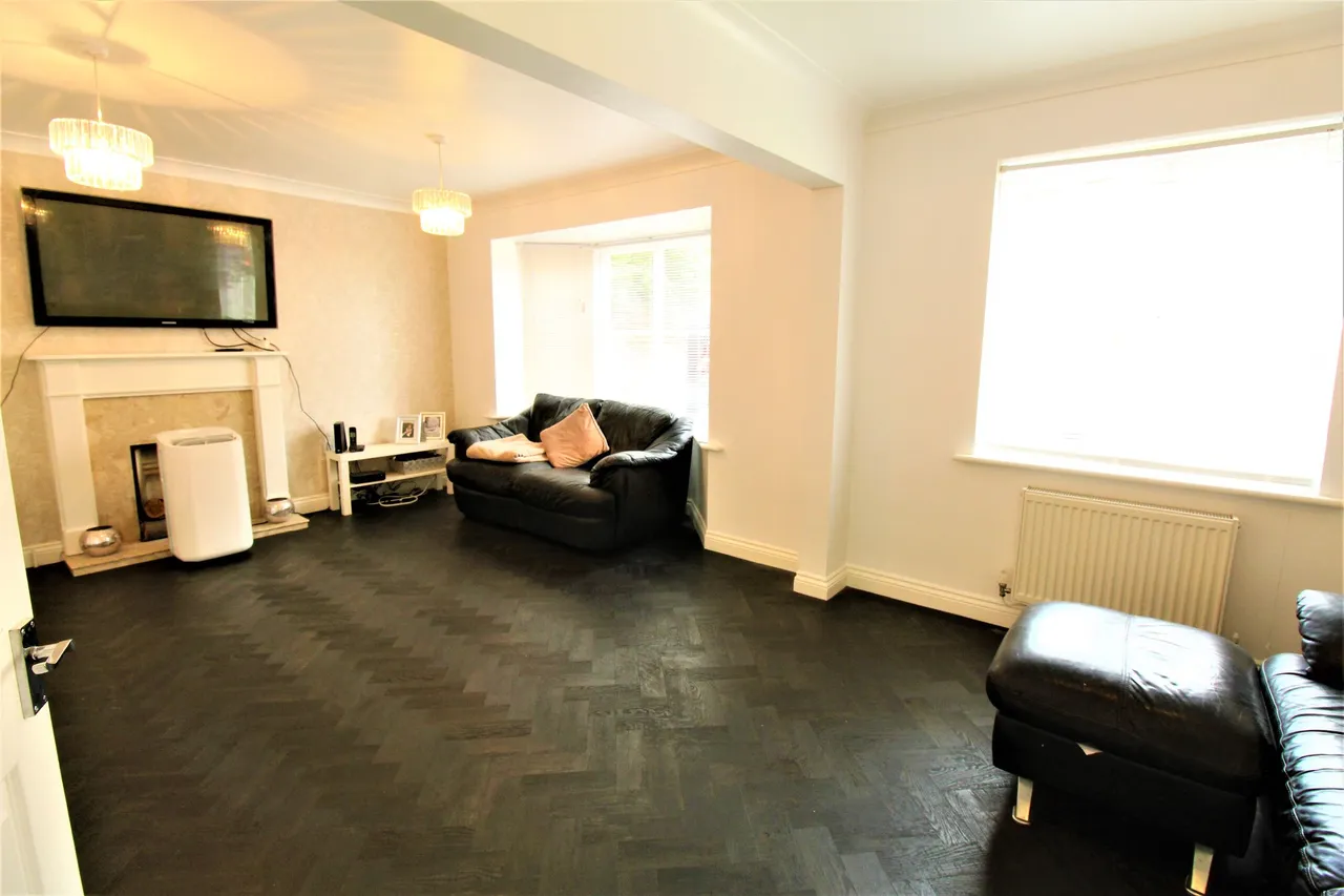 Parnell Close, Grays, Essex, RM16 6BQ, photo 3