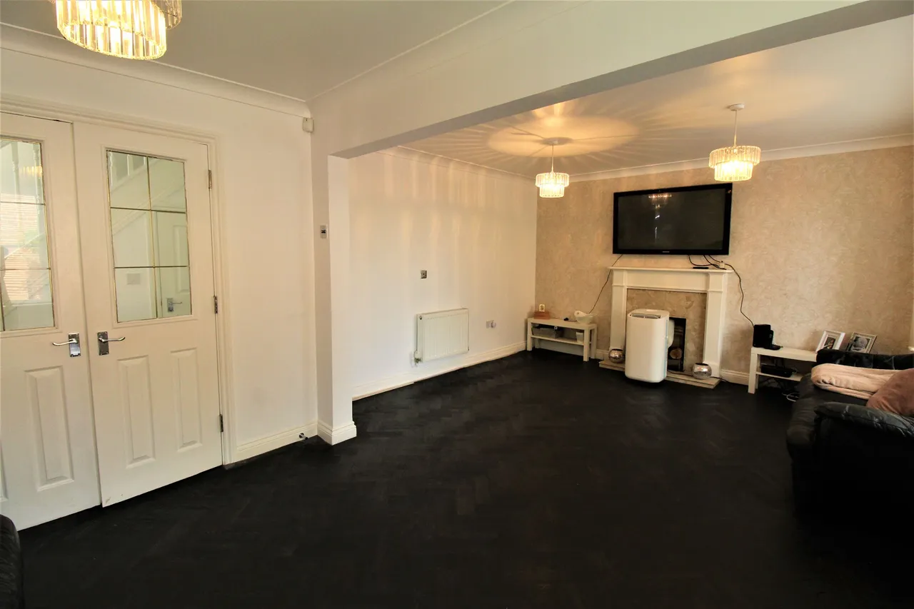 Parnell Close, Grays, Essex, RM16 6BQ, photo 2
