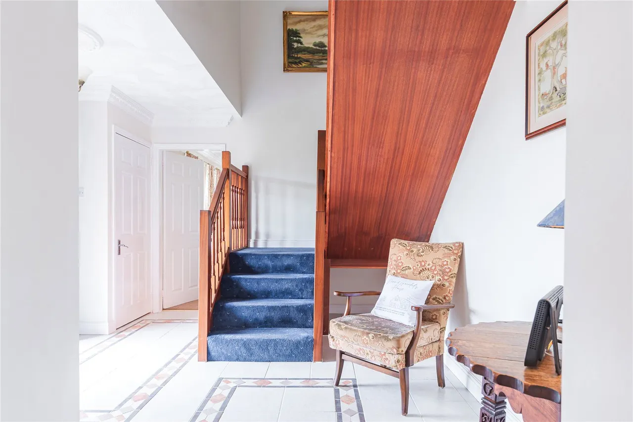 Barnfields, Newtown, Powys, SY16 2LA, photo 15