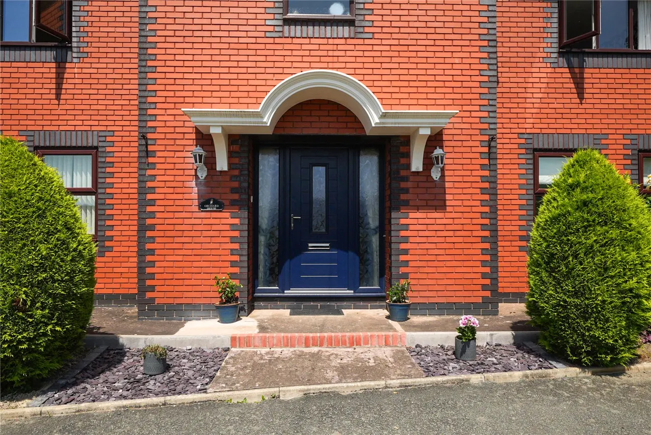 Barnfields, Newtown, Powys, SY16 2LA, photo 39