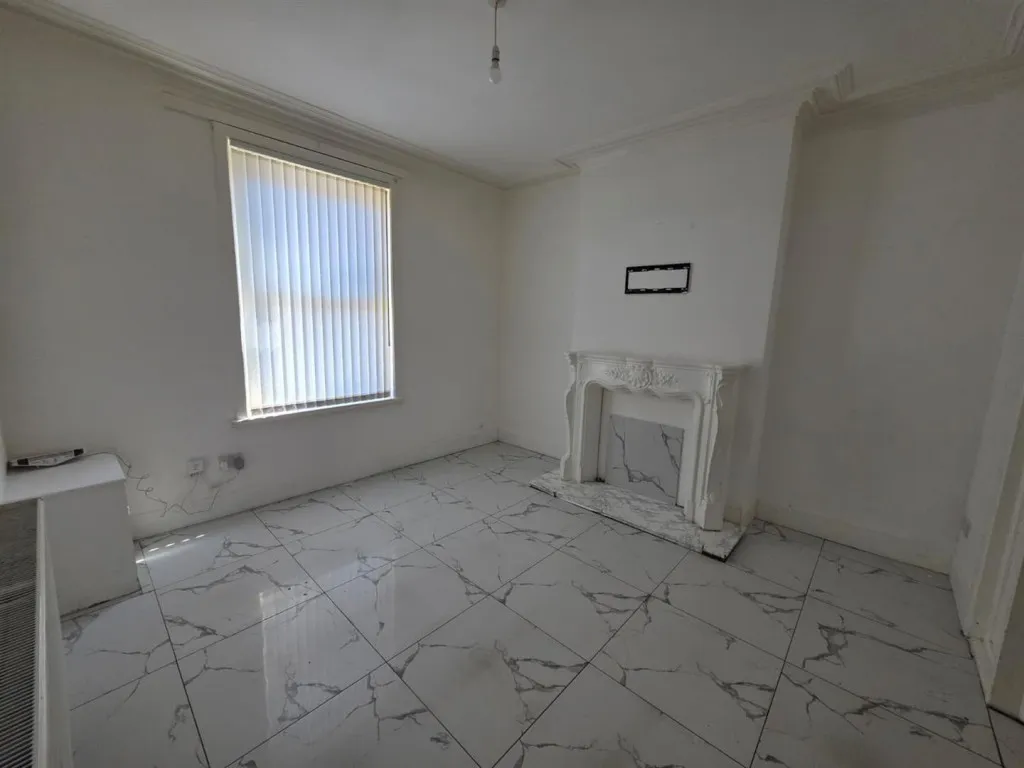 Willingham Street, Grimsby, DN32, photo 12