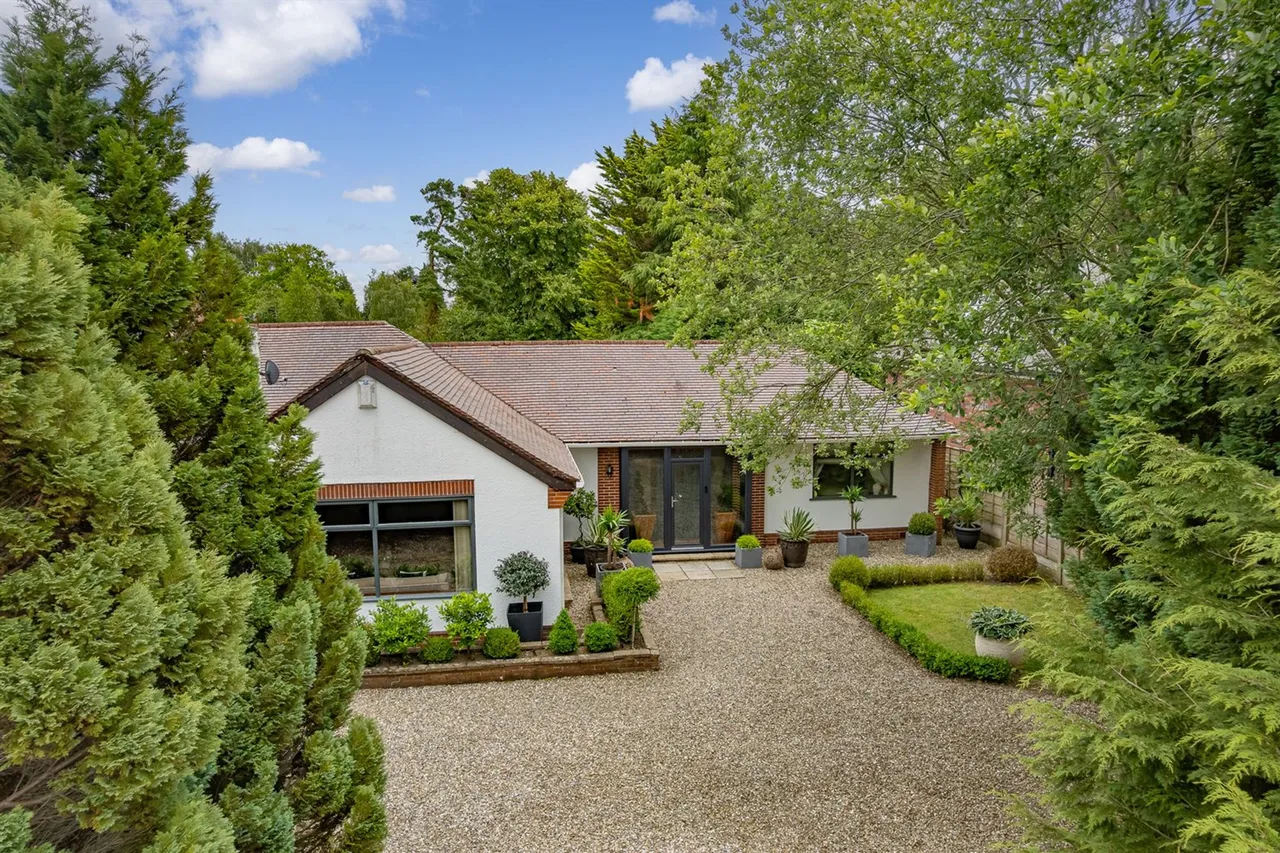 Mere, Knutsford, photo 31