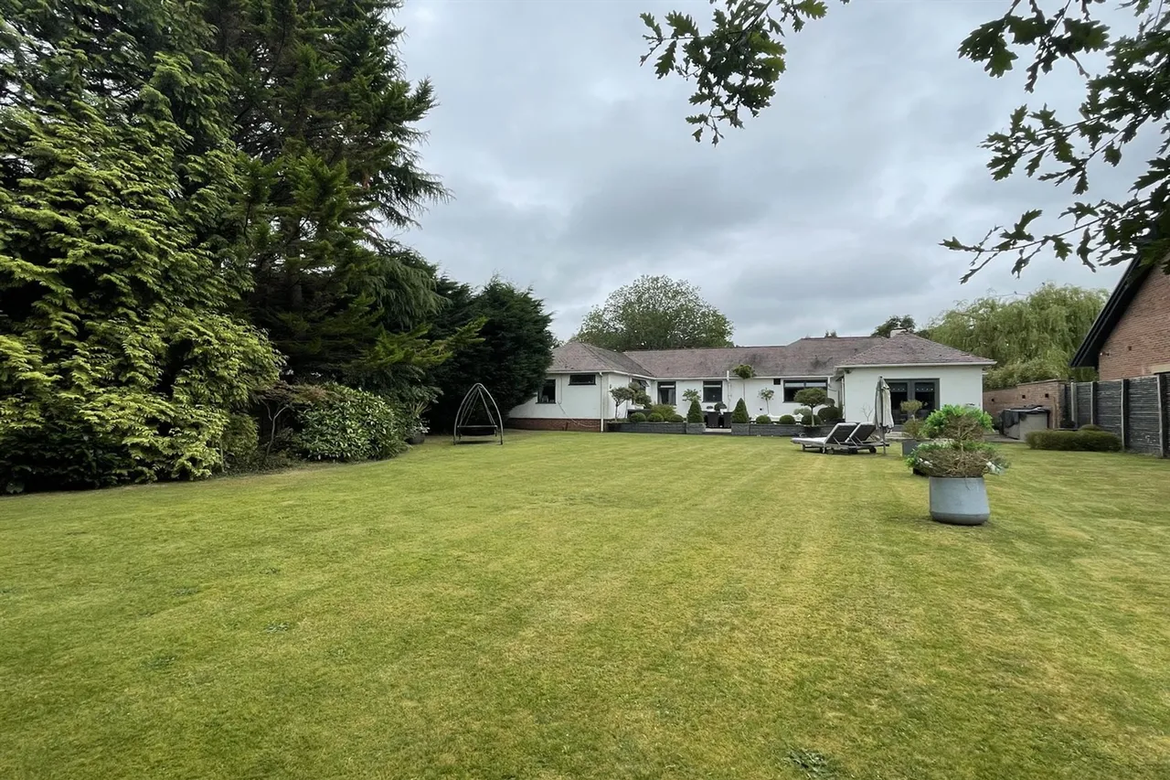 Mere, Knutsford, photo 25