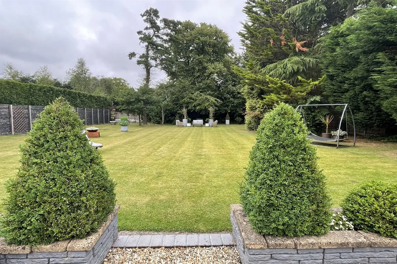 Mere, Knutsford, photo 21