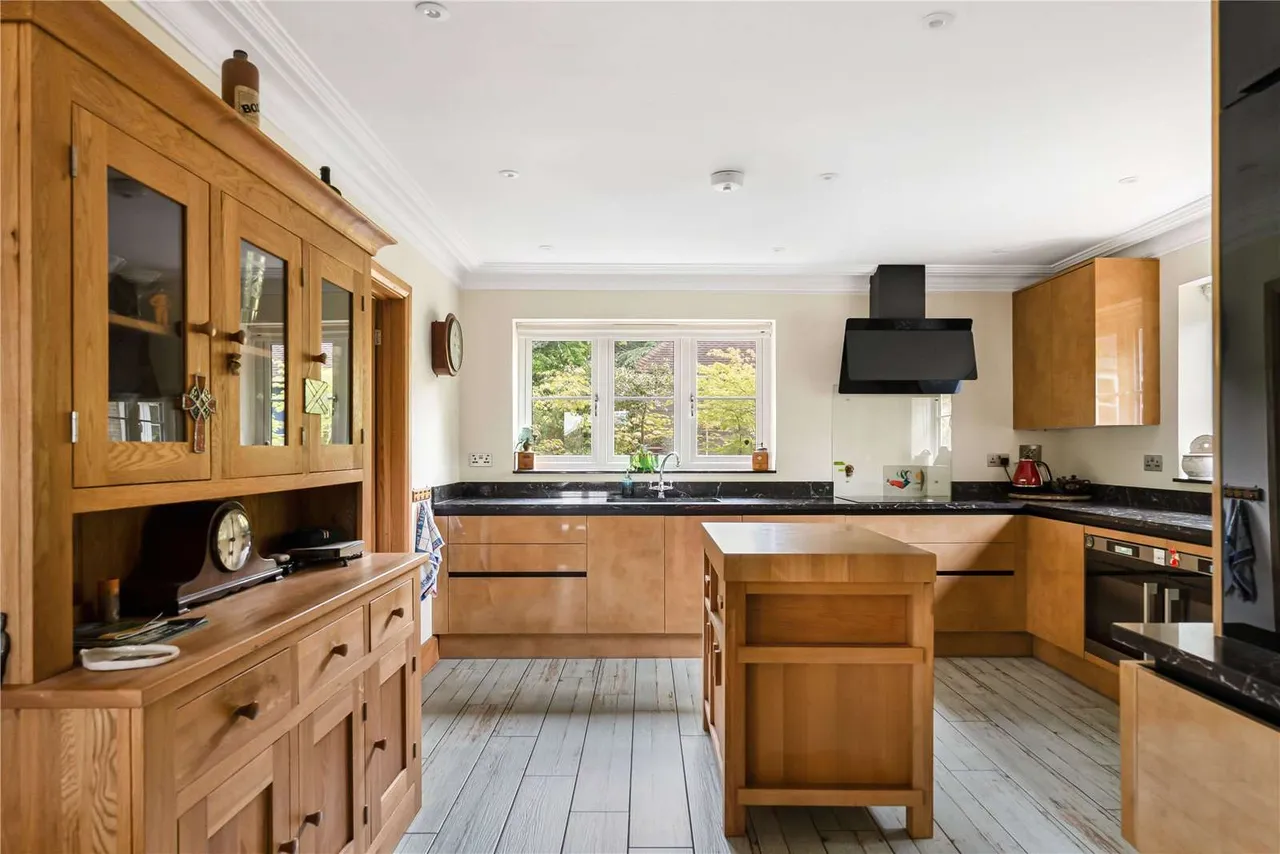 Gay Street, Pulborough, West Sussex, RH20 2HH, photo 4