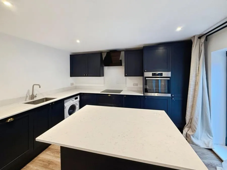 Finchampstead Road, Finchampstead, RG40, photo 2
