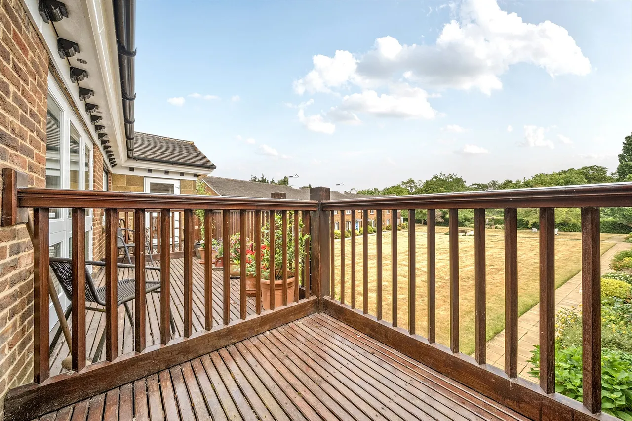 Malthouse Court, The Lindens, NN12, photo 9