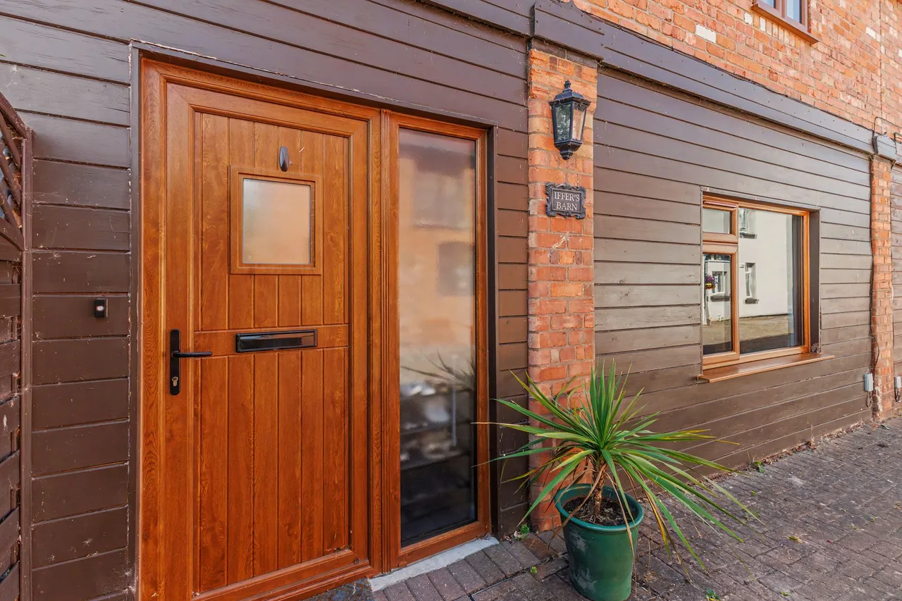 Main Street, Offenham, WR11, photo 25