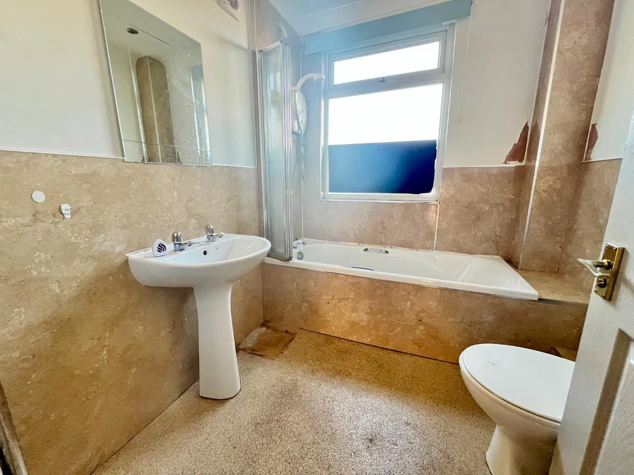 Newcastle Terrace, Framwellgate Moor, DH1, photo 9