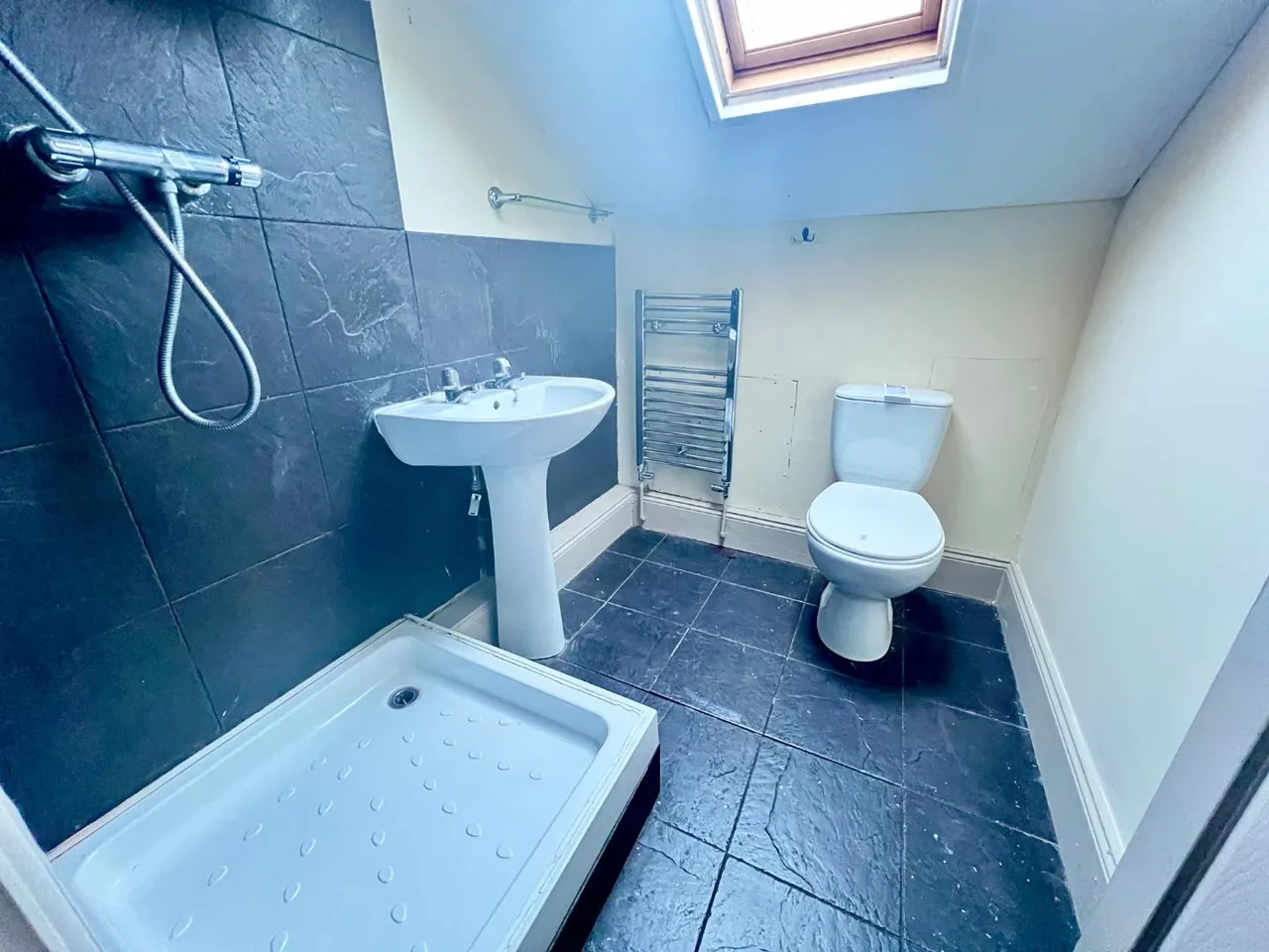 Newcastle Terrace, Framwellgate Moor, DH1, photo 14