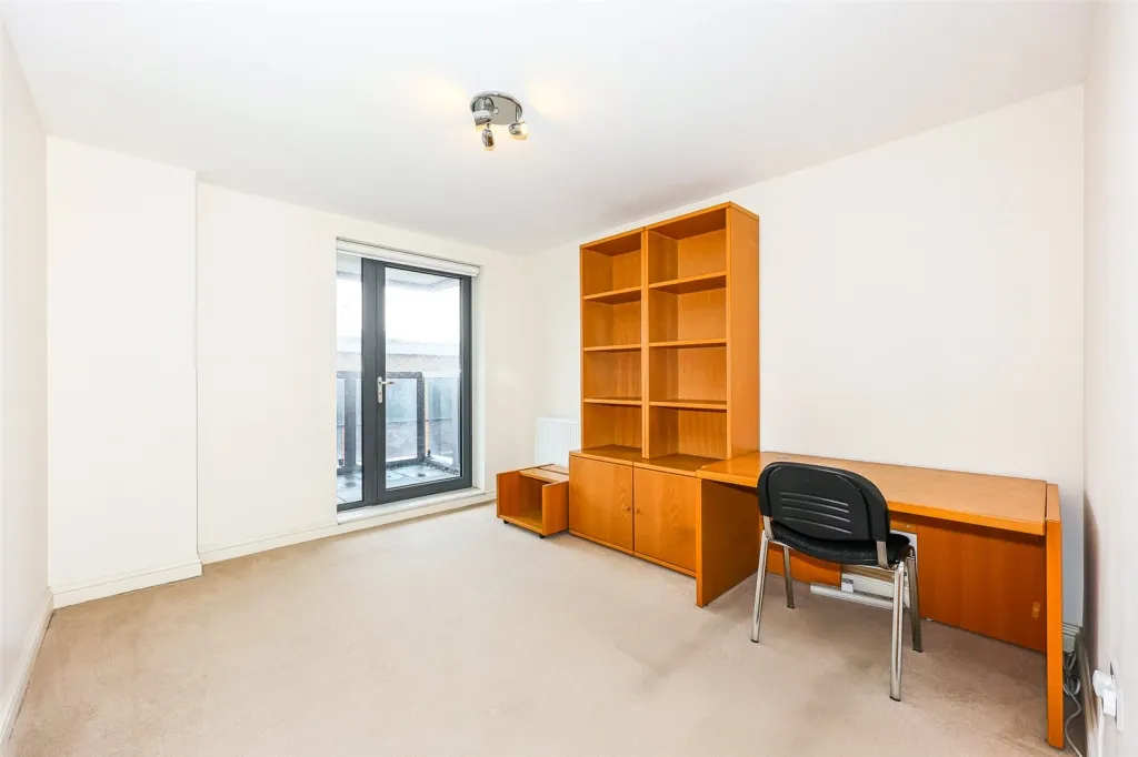 Charcot Road, Colindale, NW9, photo 6