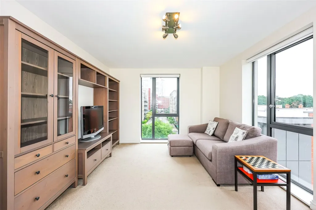 Charcot Road, Colindale, NW9, photo 2