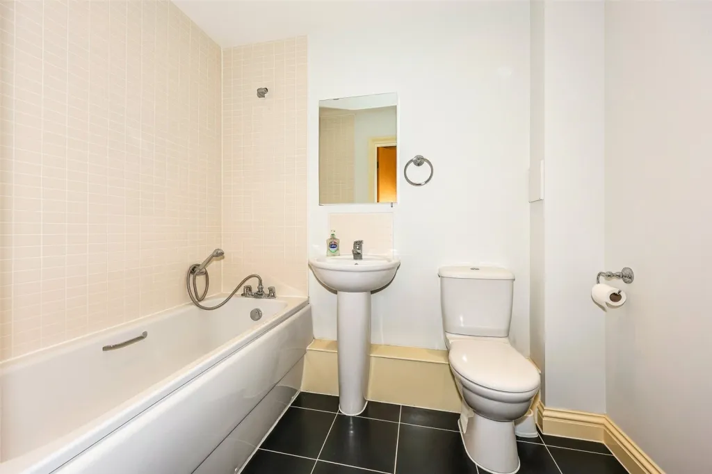 Charcot Road, Colindale, NW9, photo 8