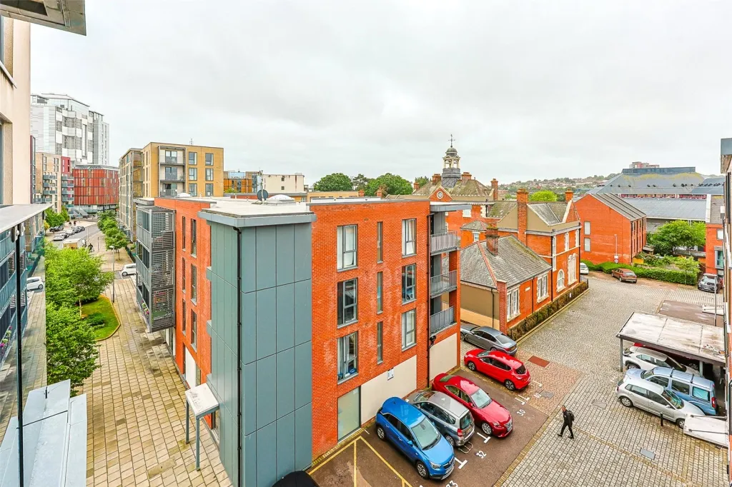 Charcot Road, Colindale, NW9, photo 11
