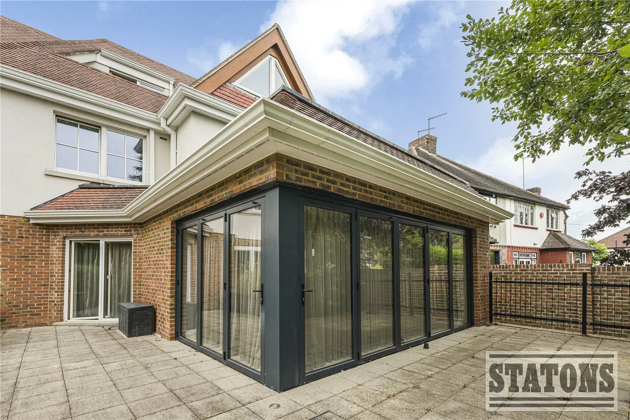 Totteridge Lane, London, N20 8DX, photo 12
