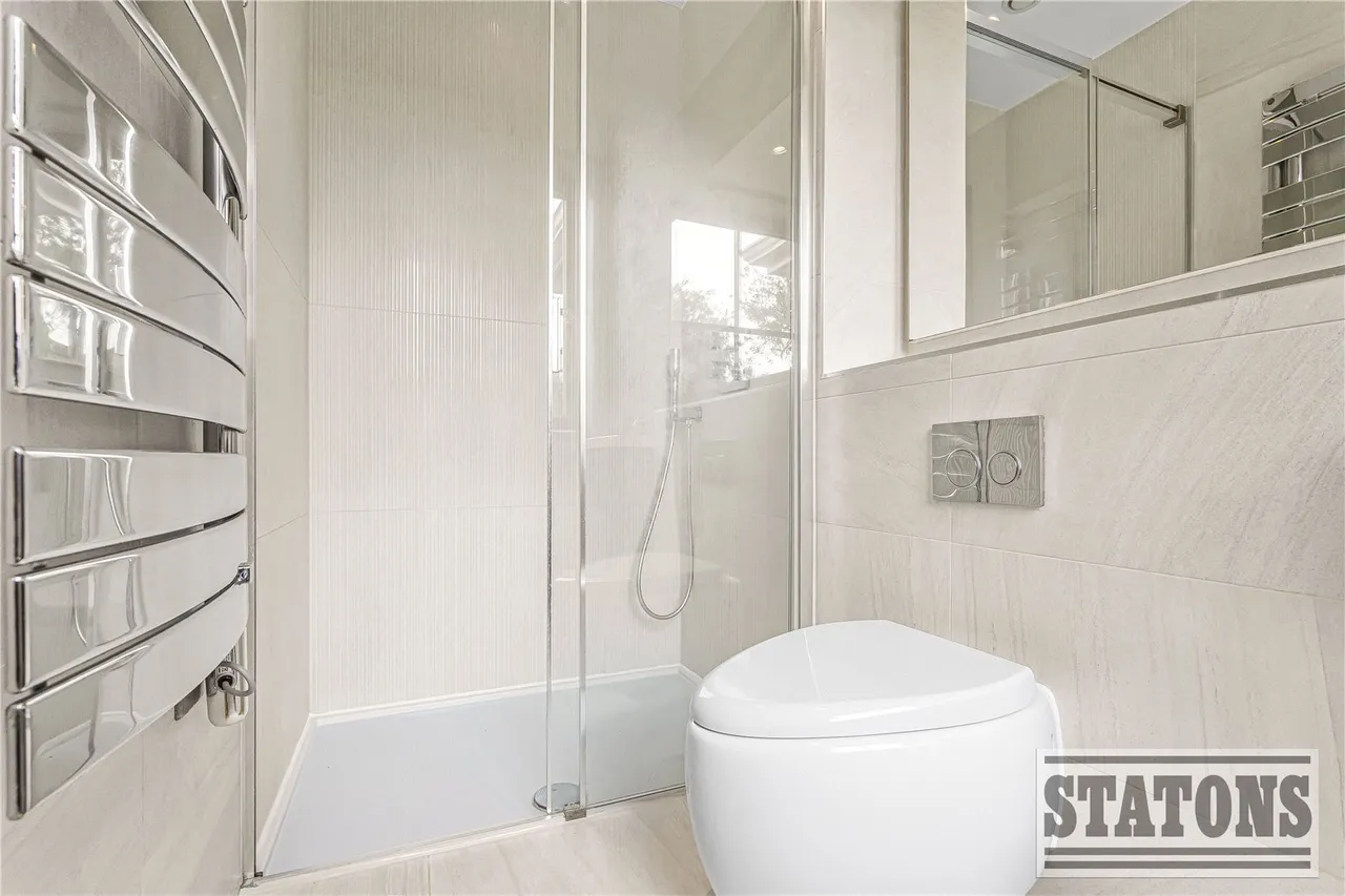 Totteridge Lane, London, N20 8DX, photo 19