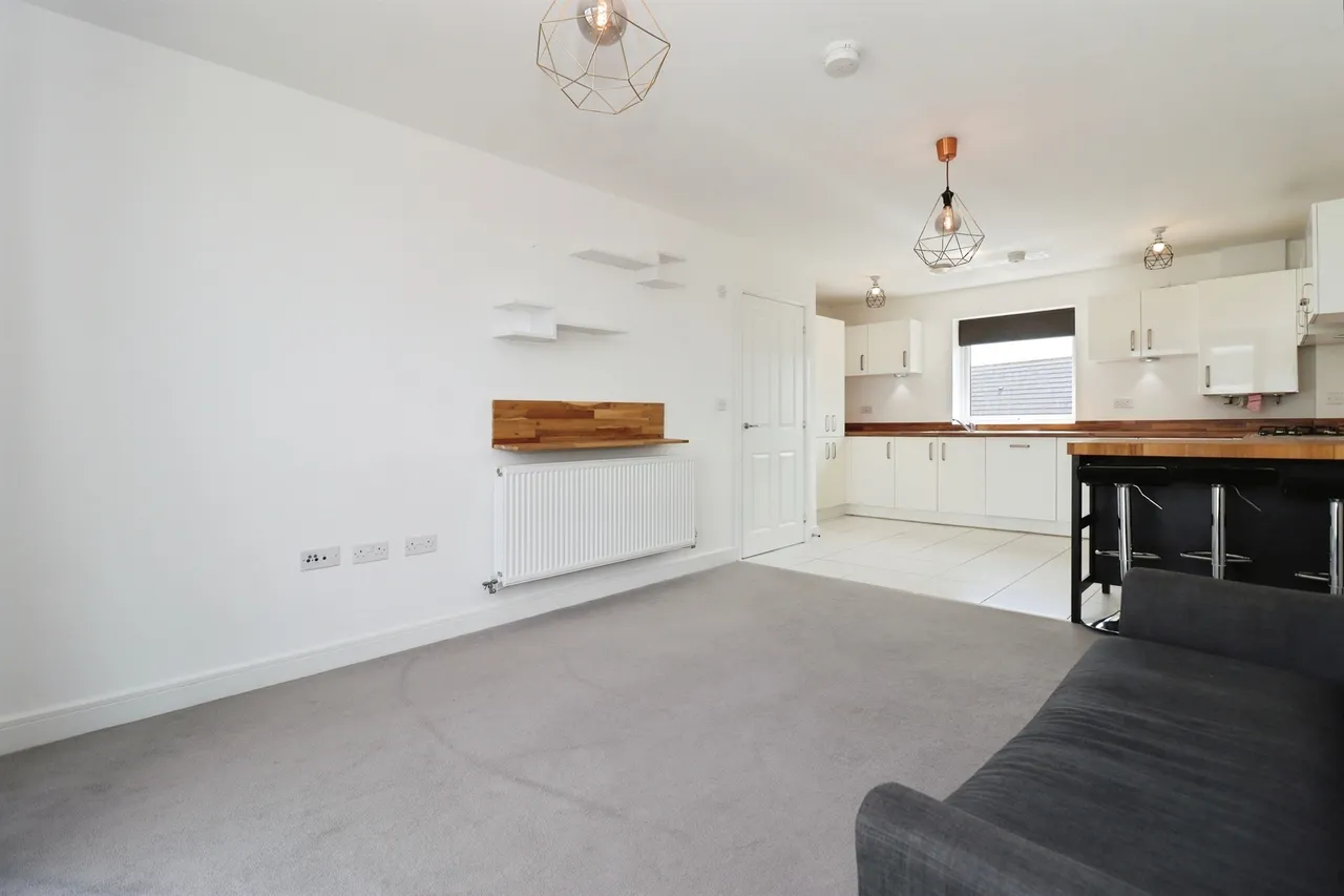 Snowdrop Drive, Emersons Green, BS16, photo 5