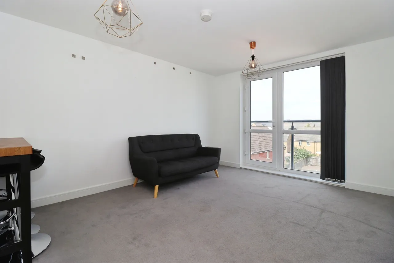 Snowdrop Drive, Emersons Green, BS16, photo 7
