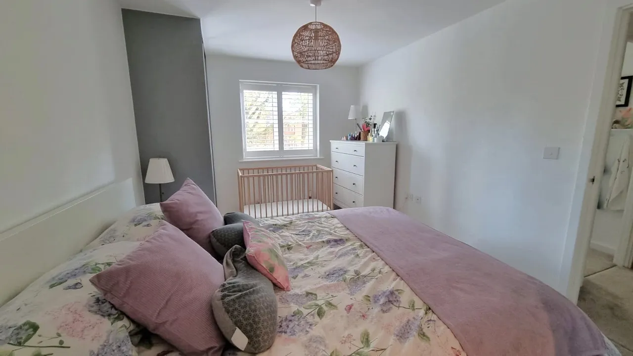 Hoadley Road, Horley, RH6, photo 6
