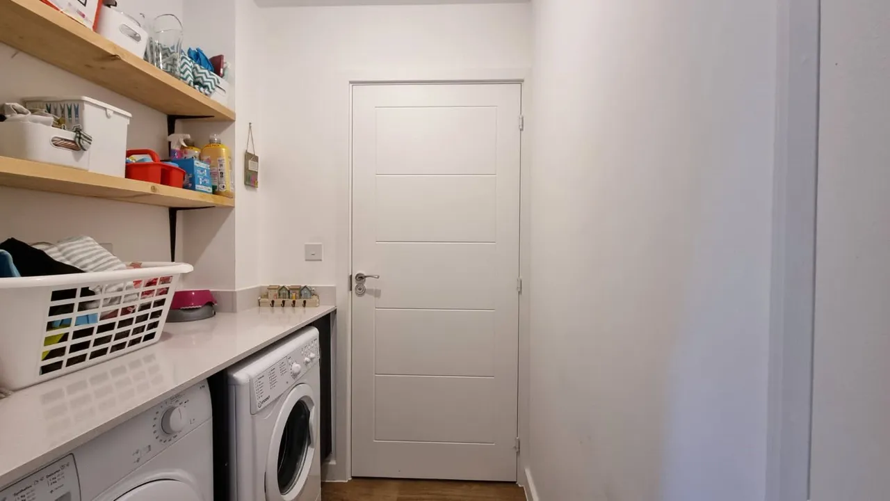 Hoadley Road, Horley, RH6, photo 18