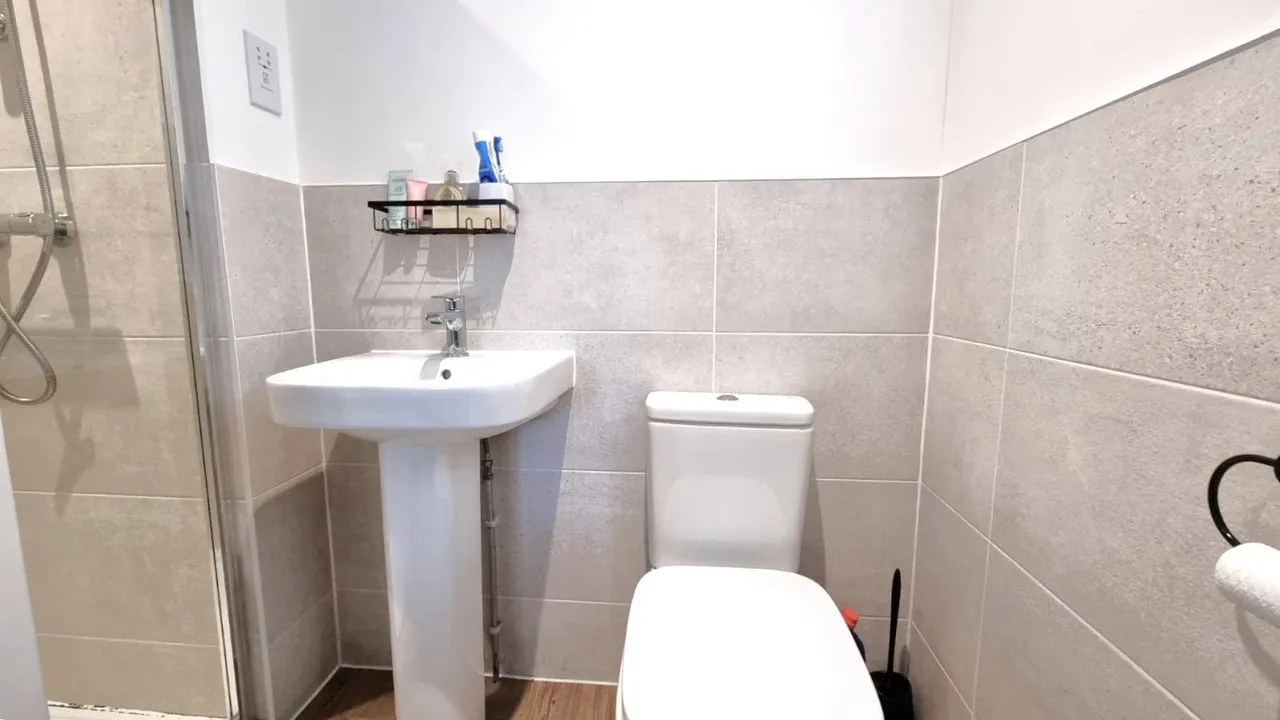 Hoadley Road, Horley, RH6, photo 20