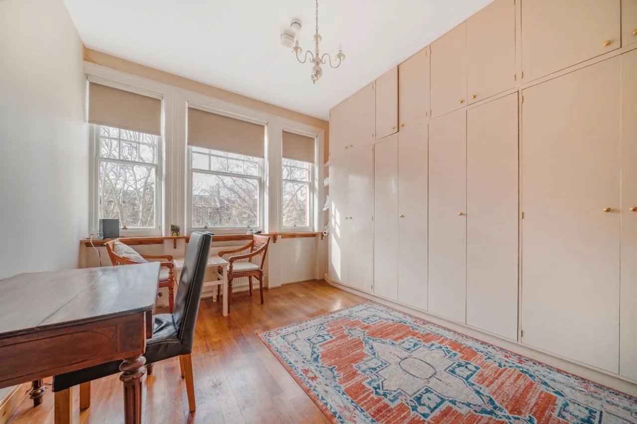 property to rent, Bina Gardens, South Kensingon, SW5