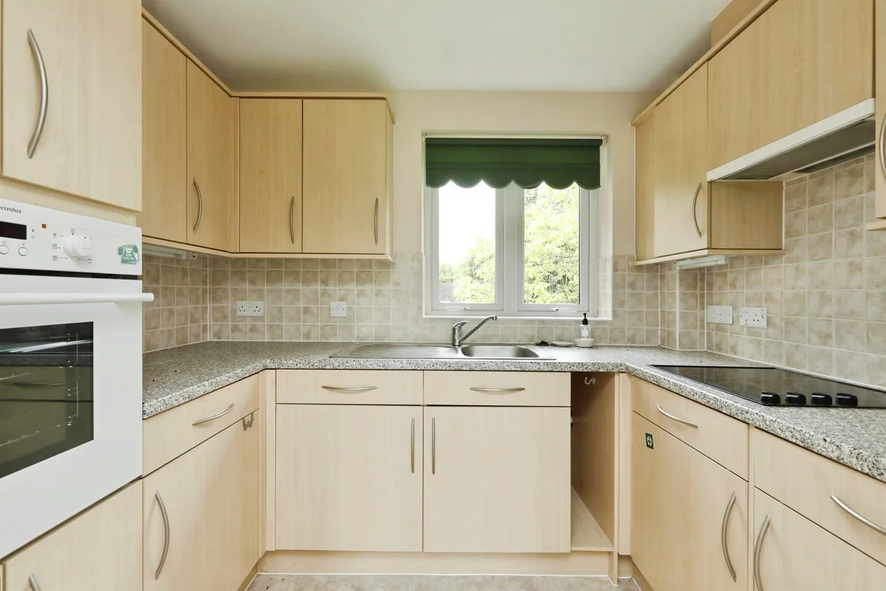 Charter Court, Retford, photo 6