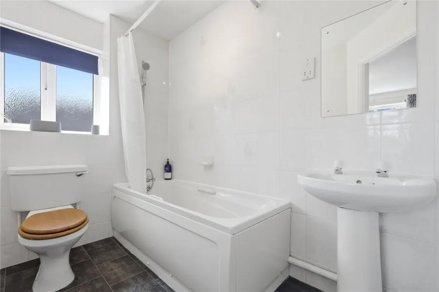 House Under Offer with 4 bedrooms in Bishop's Stortford, CM23, photo 17