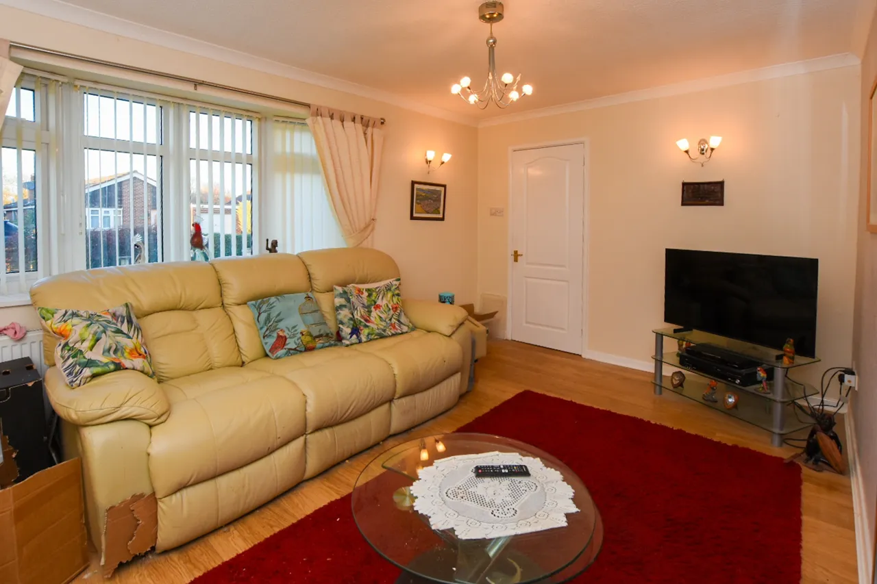 Shores Green Drive, Wincham, CW9, photo 7
