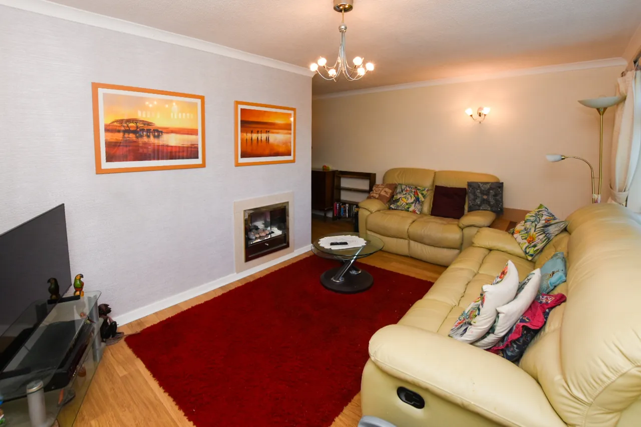 Shores Green Drive, Wincham, CW9, photo 5
