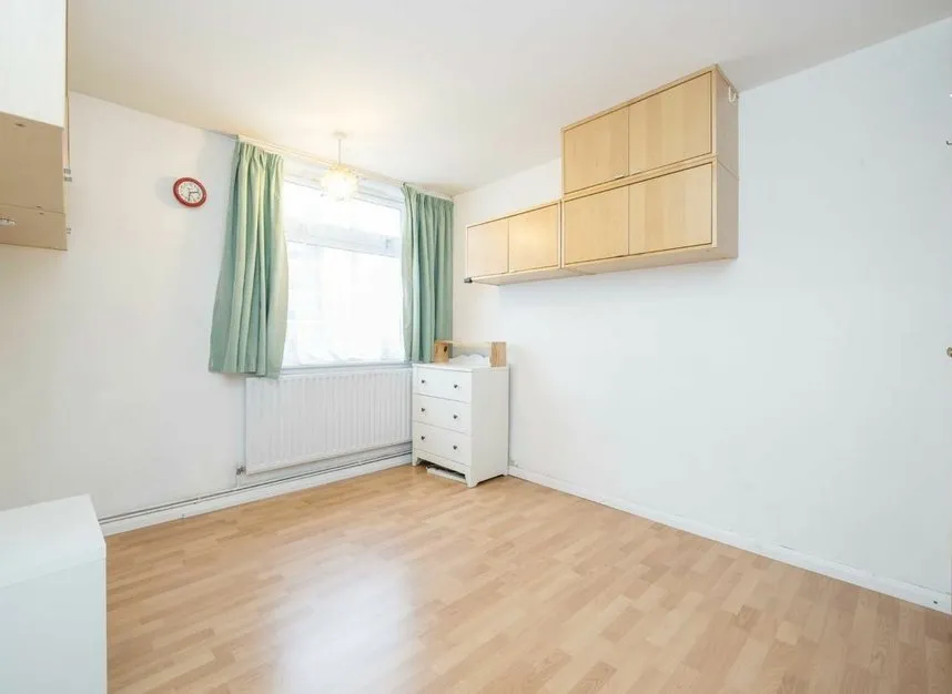Shepherds Bush Green, Shepherds Bush, W12, photo 5