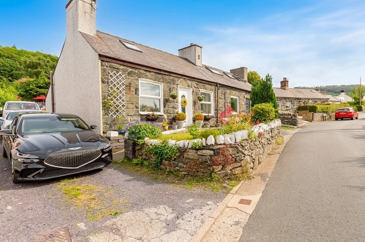 3 bed house for sale, Craig Y Pandy, Tregarth, LL57