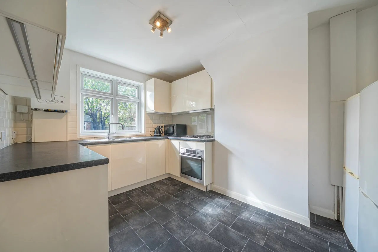 Eastcombe Avenue, SE7, photo 17