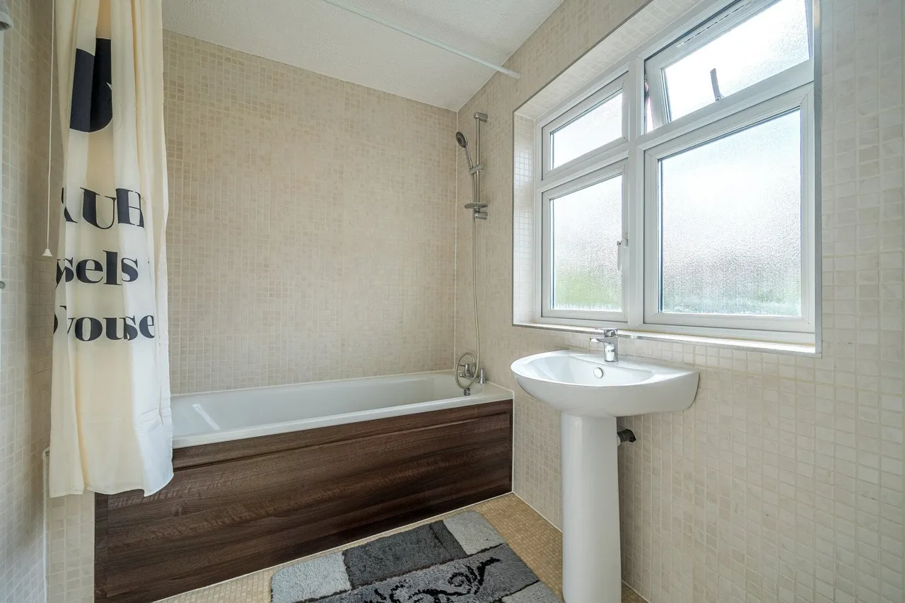 Eastcombe Avenue, SE7, photo 9