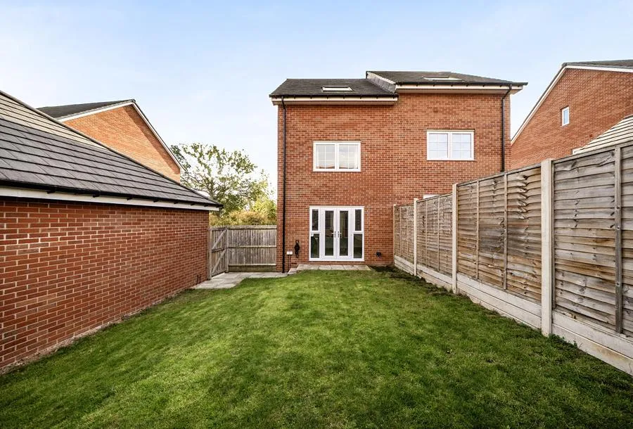 Rowdell Avenue, Coalpit Heath, BS36, photo 10