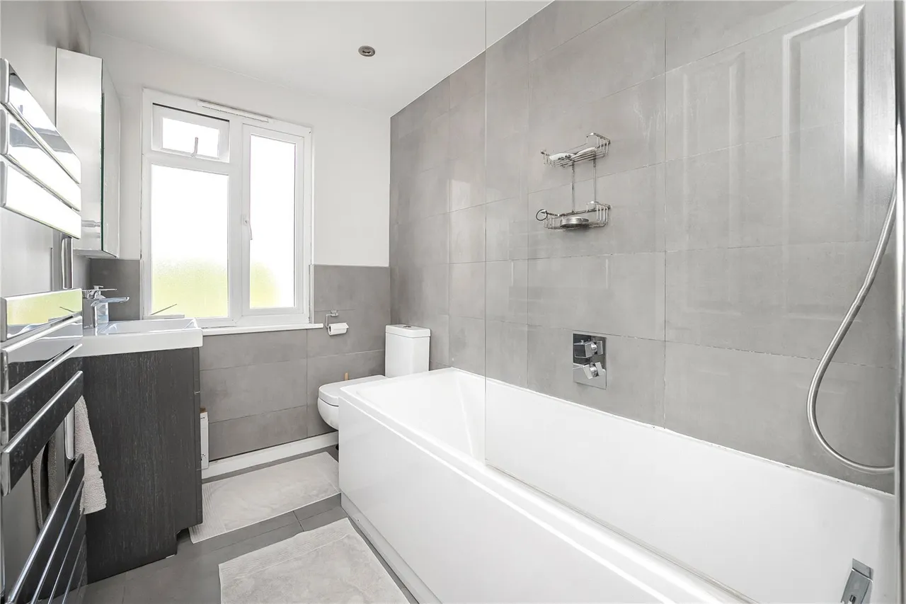 Ashley Drive, Twickenham, TW2, photo 10