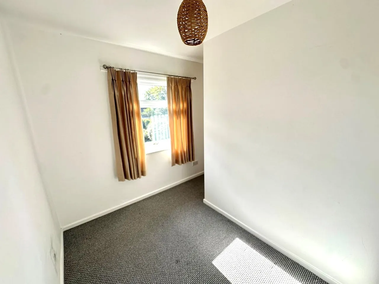 Wharfedale Drive, Wirral, CH62, photo 8