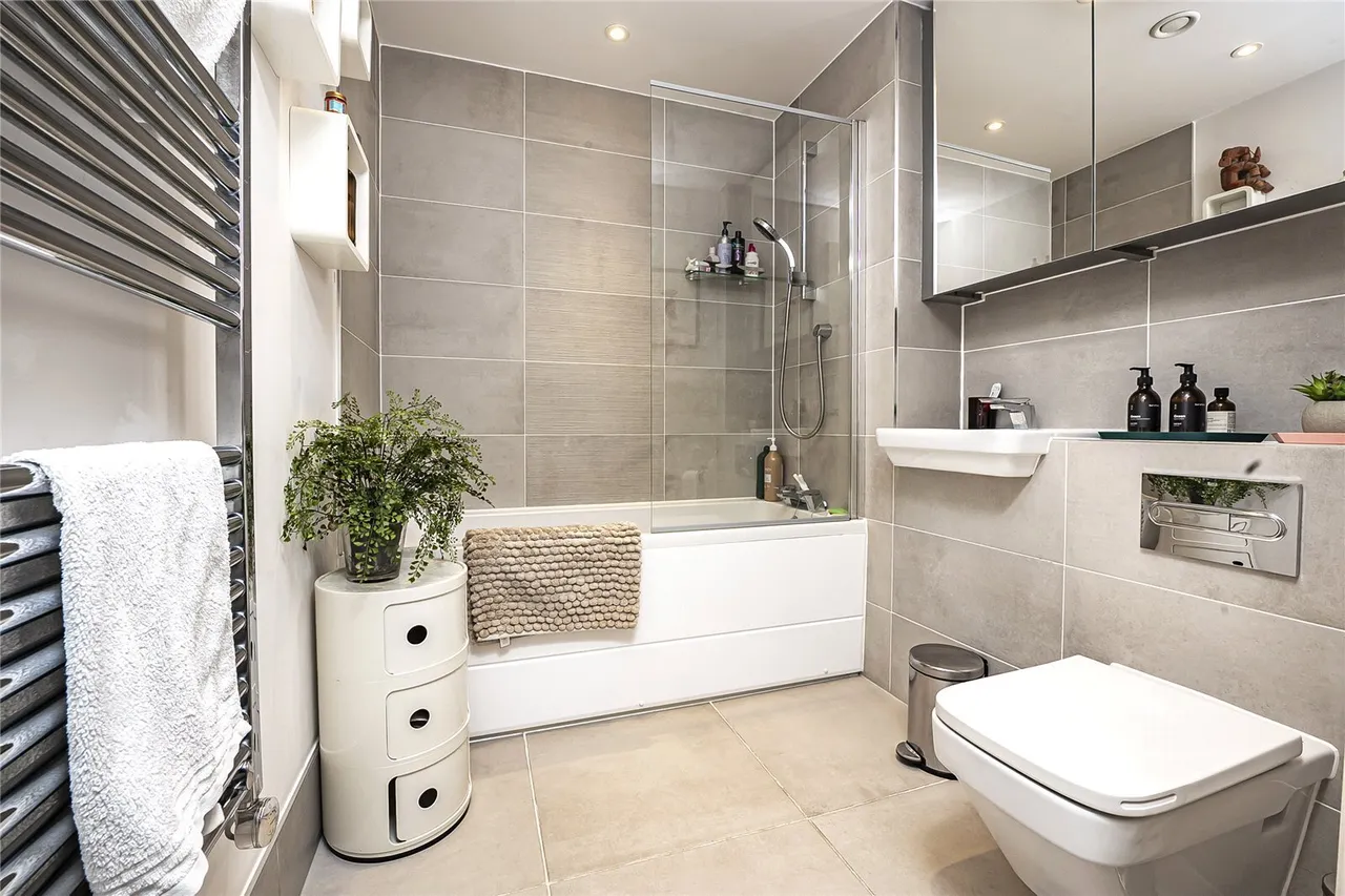 Lion Wharf Road, Old Isleworth, TW7, photo 10