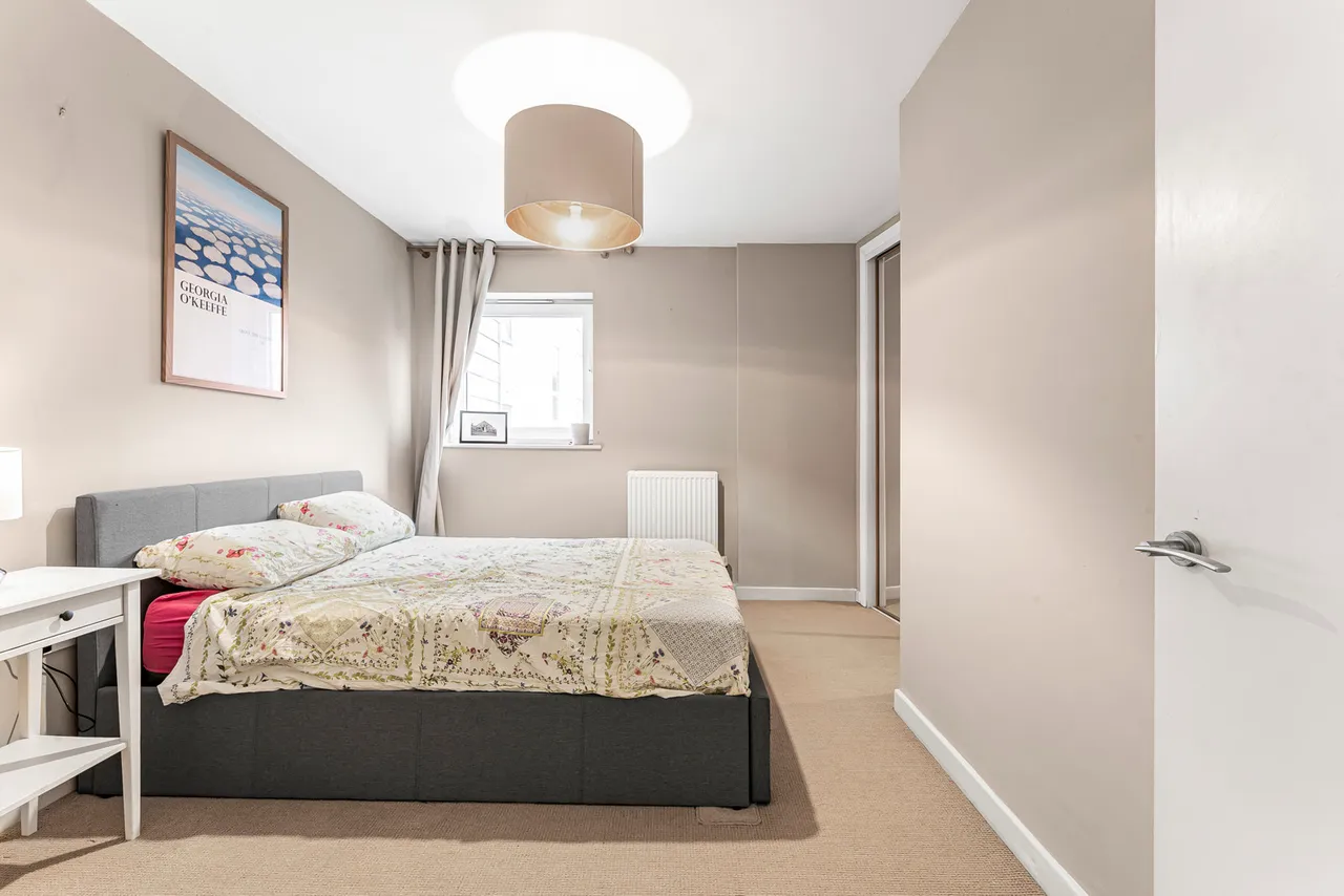 Commercial Road, London, E14, photo 15