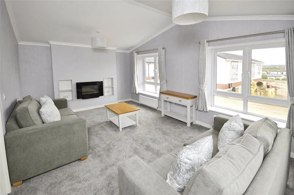 2 bed property for sale — Shore Drive, Hoo, Kent, ME3