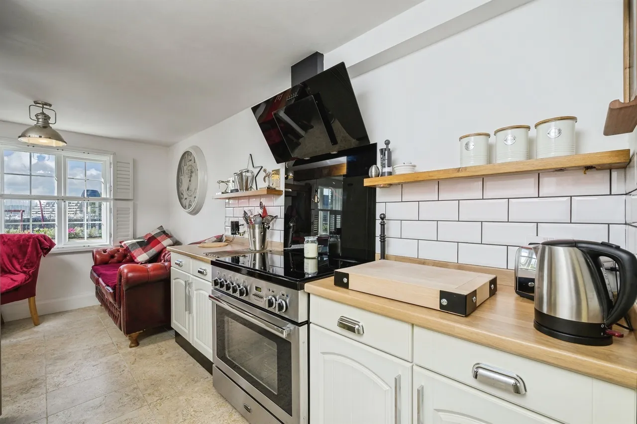 Cremyll Street, Plymouth, PL1, photo 3