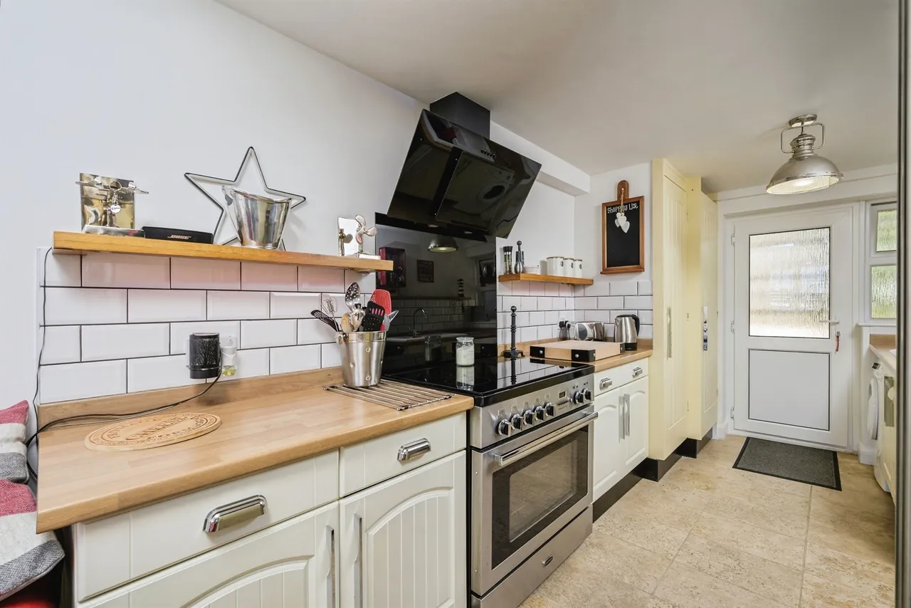 Cremyll Street, Plymouth, PL1, photo 2