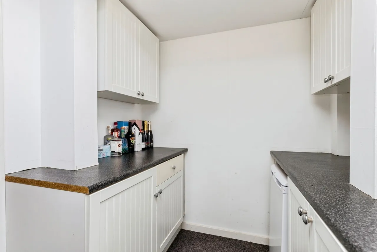 Aintree Road, Crawley, RH10, photo 15