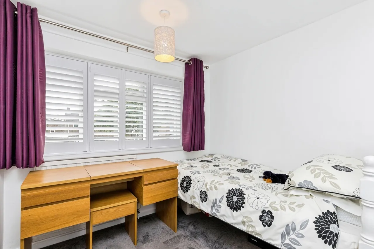 Aintree Road, Crawley, RH10, photo 10